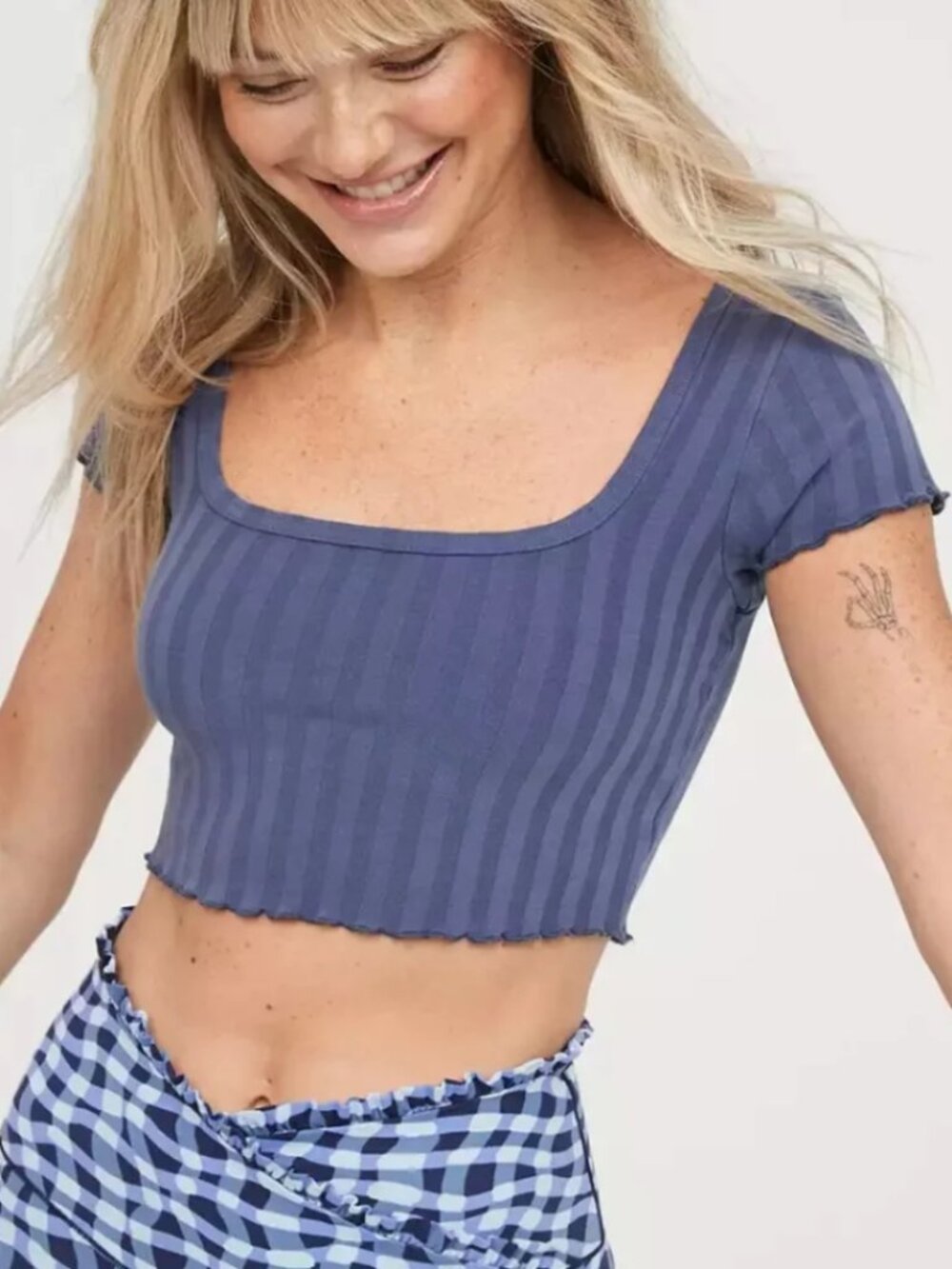 OFFLINE By Aerie OG Groove Crop Tee Blue Size Medium Feminine Ribbed